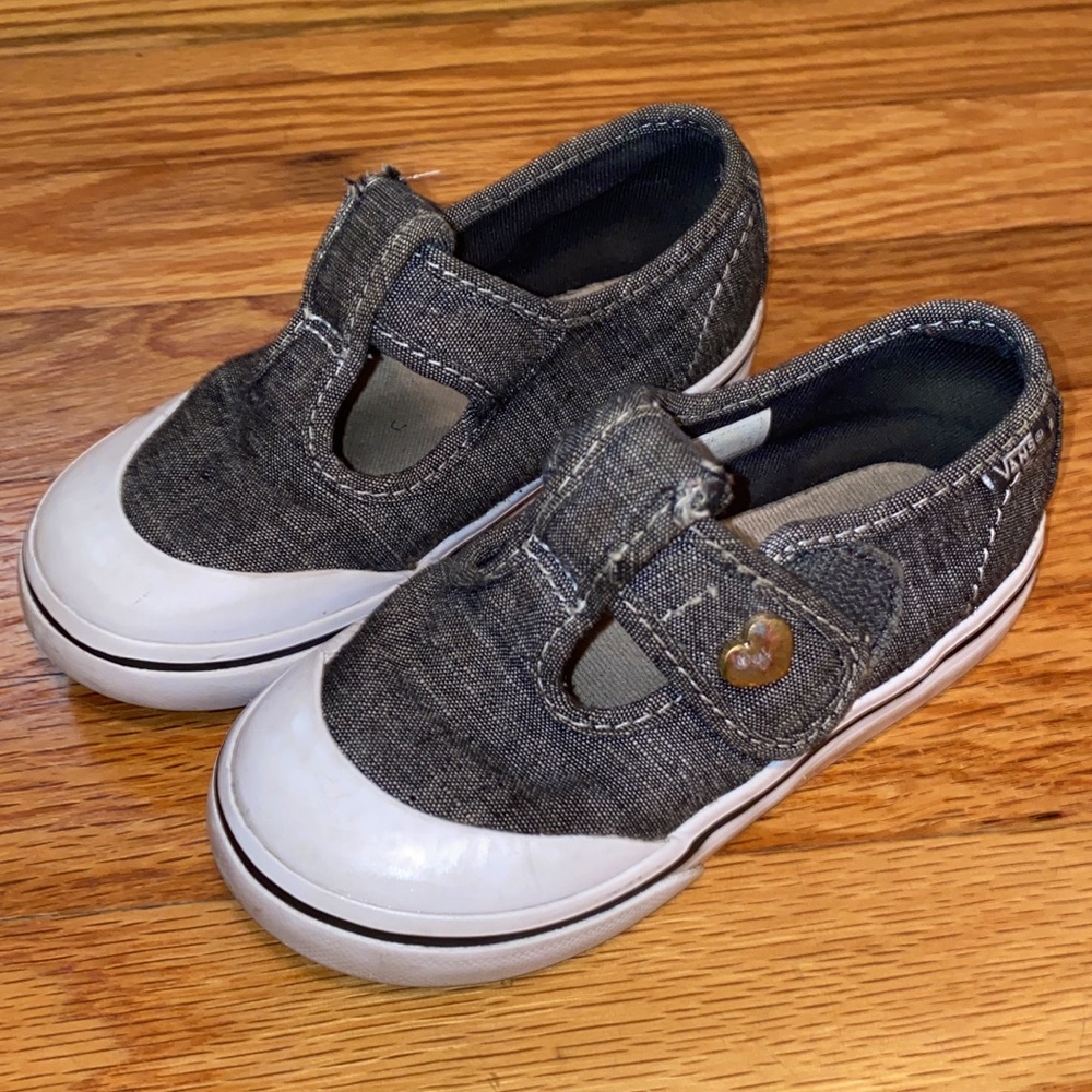 7T Leena Girls Vans